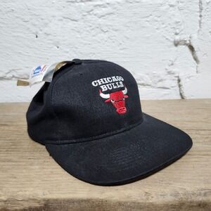 Vintage 90s Chicago Bulls NWT NBA Hat Black Logo 7 Adjustable Cap Embroidered‎